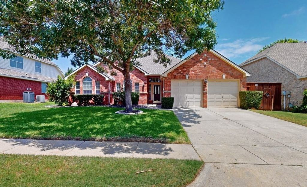 1404 Rosewood Trail, Flower Mound, TX 75028 — photo 1