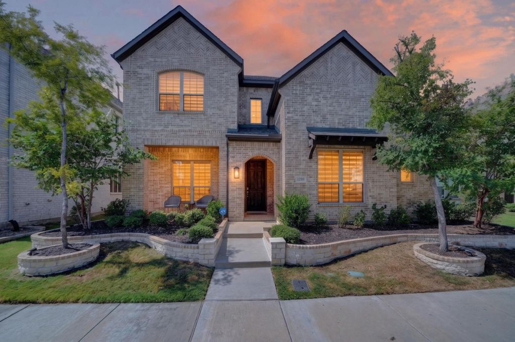 12789 Royal Oaks Lane, Farmers Branch, TX 75234 — photo 1