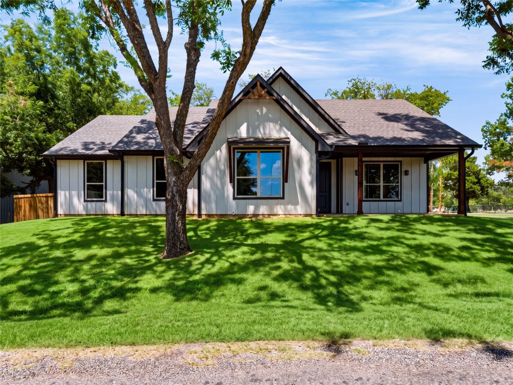52 Graves Circle, Pottsboro, TX 75076 — photo 1