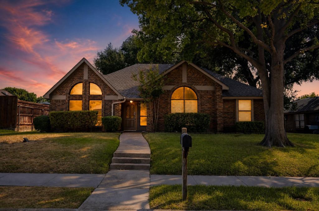 2120 Springwood, Carrollton, TX 75006 — photo 1