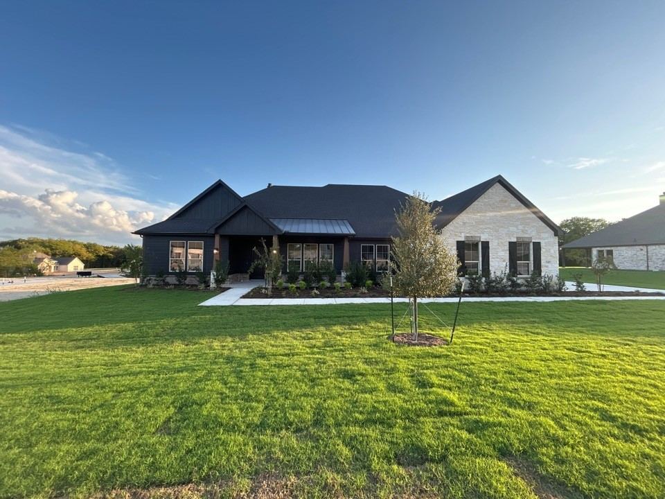 1107 Perrin Lane, Van Alstyne, TX 75495 — photo 1