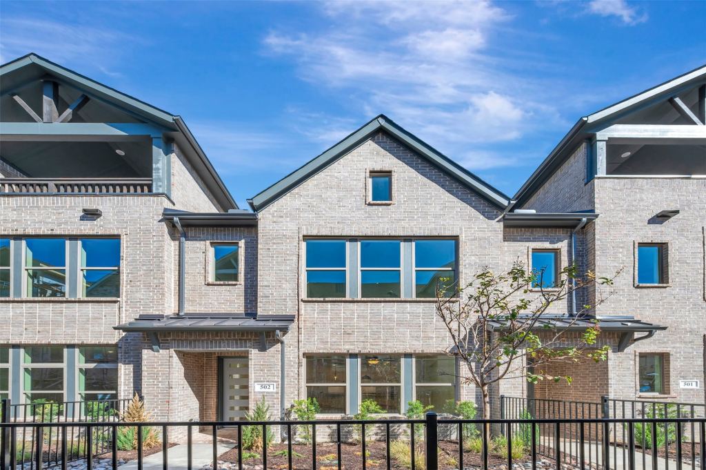 4827 Fuller Court 502, Irving, TX 75038 — photo 1
