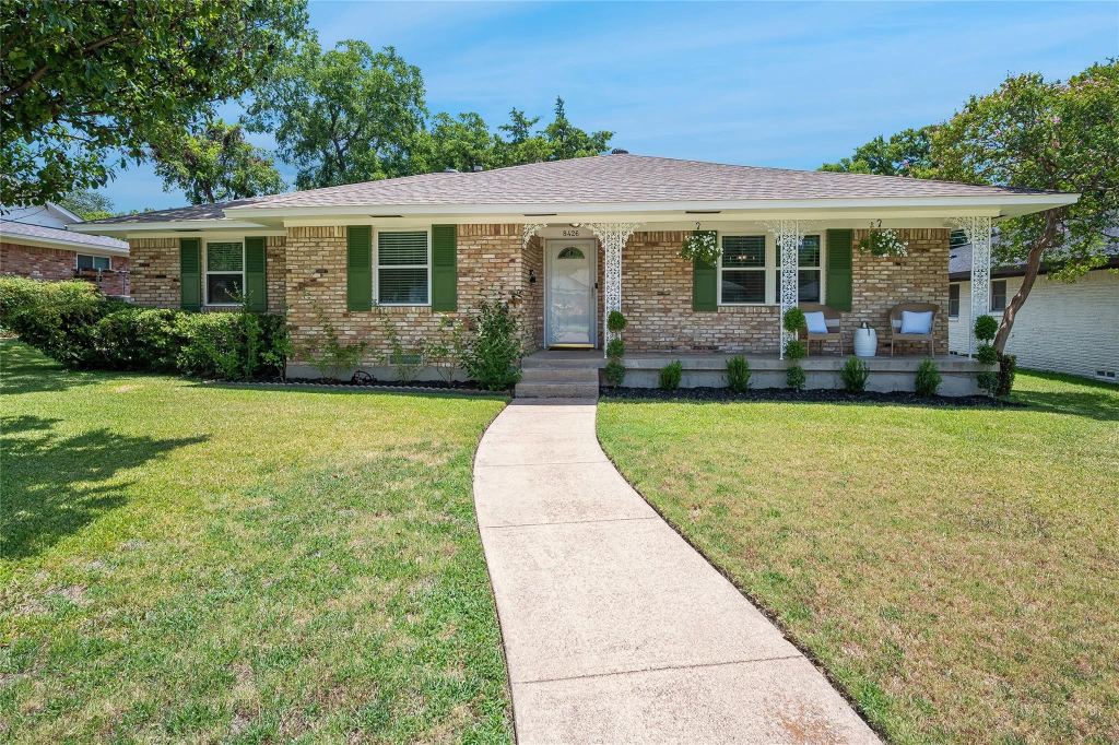 8426 Baumgarten Drive