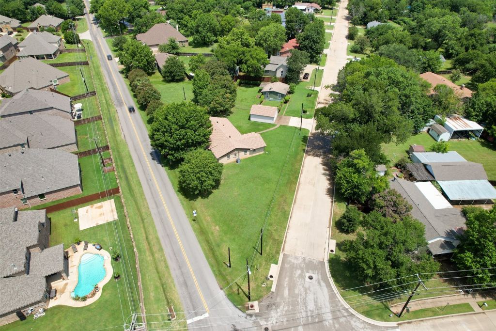 802 Cardinal Road, Mansfield, TX 76063 — photo 1