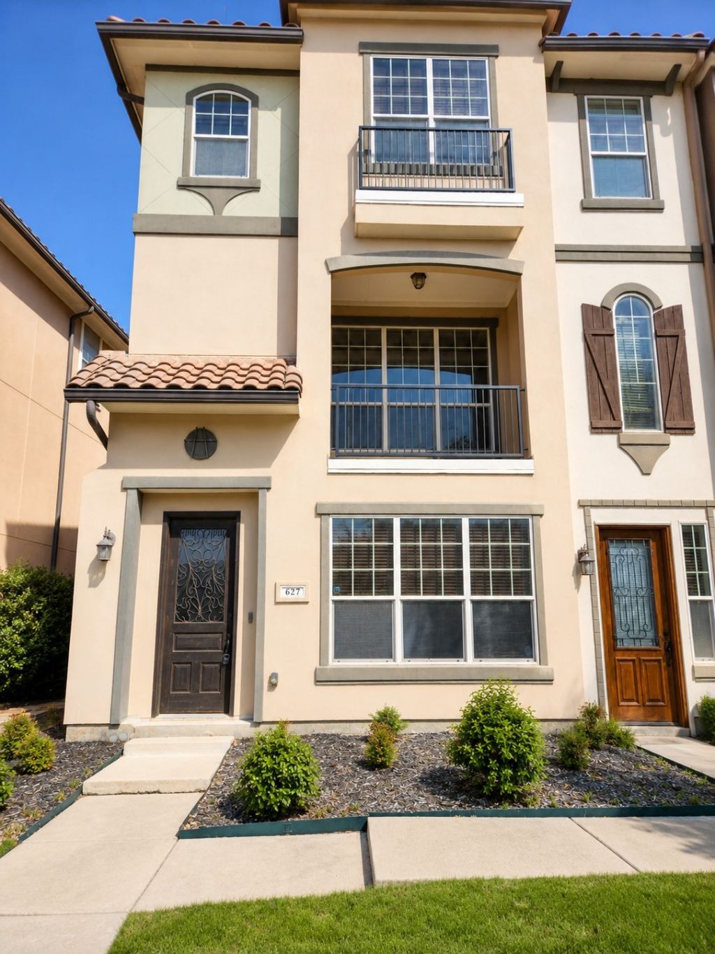 627 Senda 58, Irving, TX 75039 — photo 1