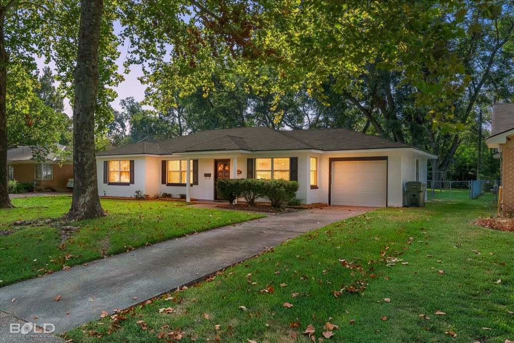 147 Richard Avenue