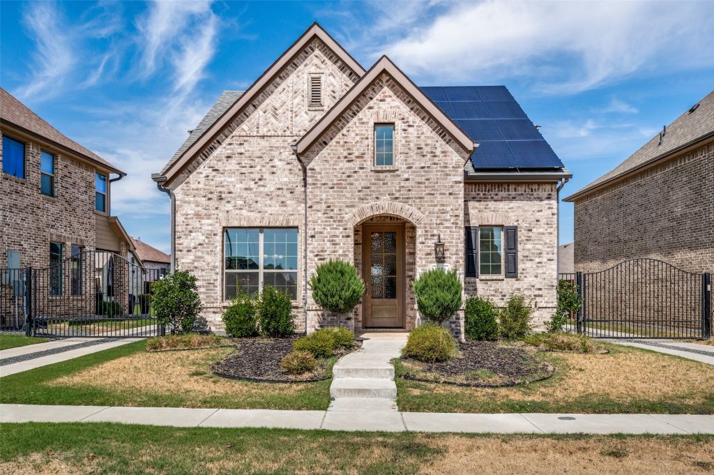 1828 Temple Hill, Van Alstyne, TX 75495 — photo 1