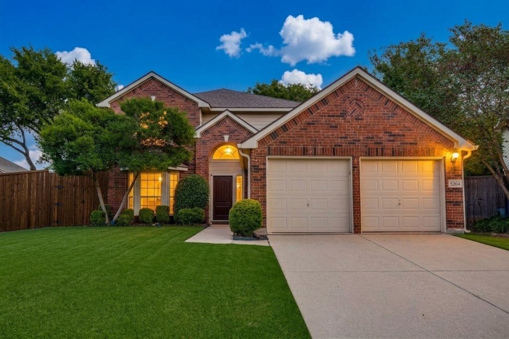9304 Leesburg Court, McKinney, TX 75071 — photo 1