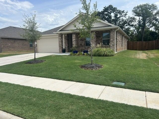 333 Lubbock Drive, Azle, TX 76020 — photo 1