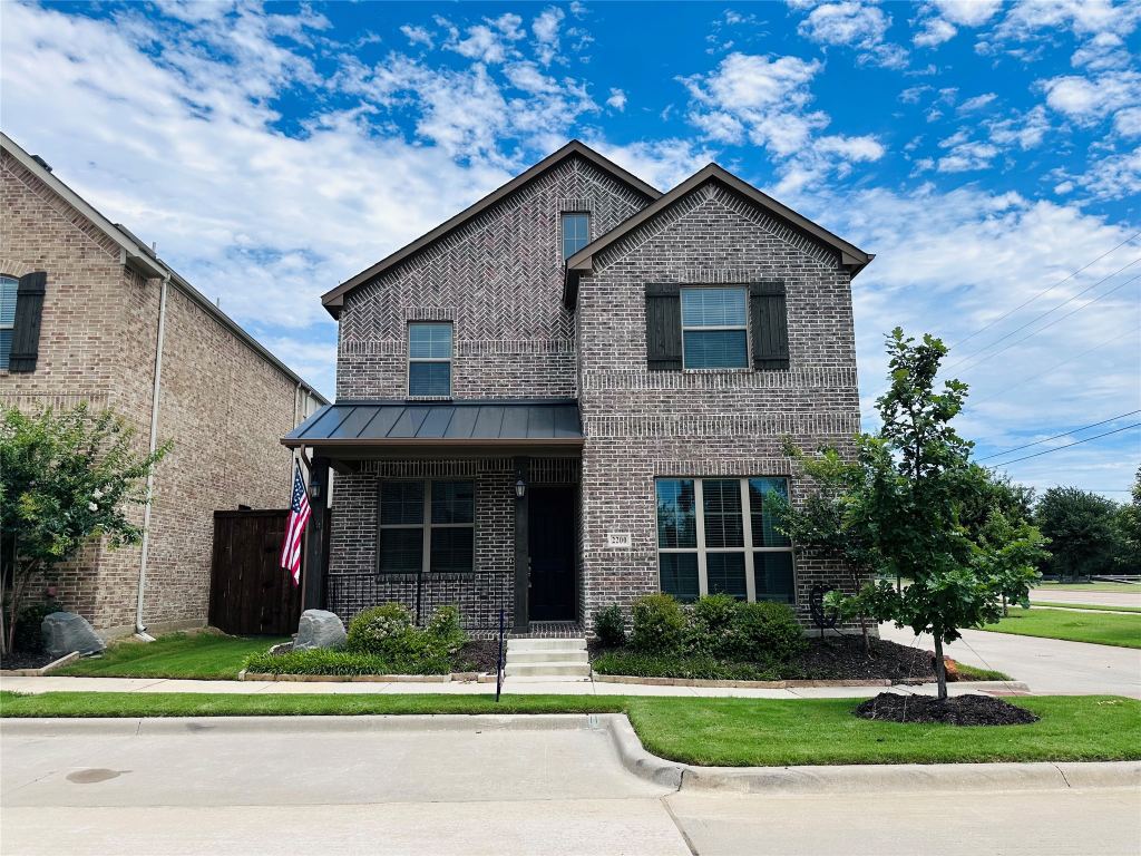 2200 7th Avenue, Flower Mound, TX 75028 — photo 1