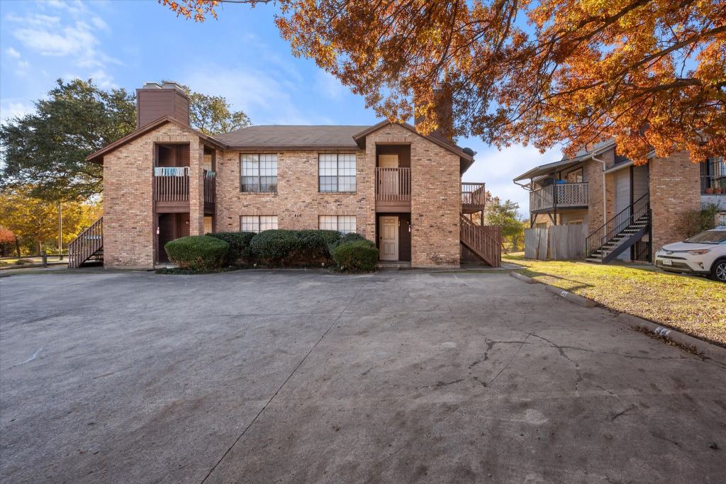 406 E Denton Drive 36, Euless, TX 76039 — photo 1