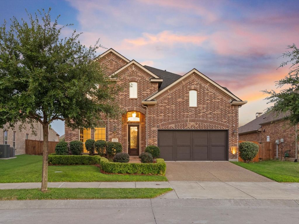 817 Winehart Street, Lewisville, TX 75056 — photo 1