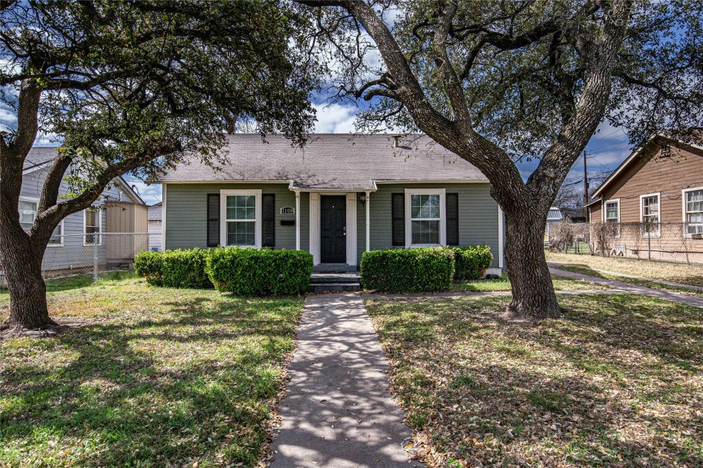 1108 N 28th Street, Waco, TX 76707 — photo 1