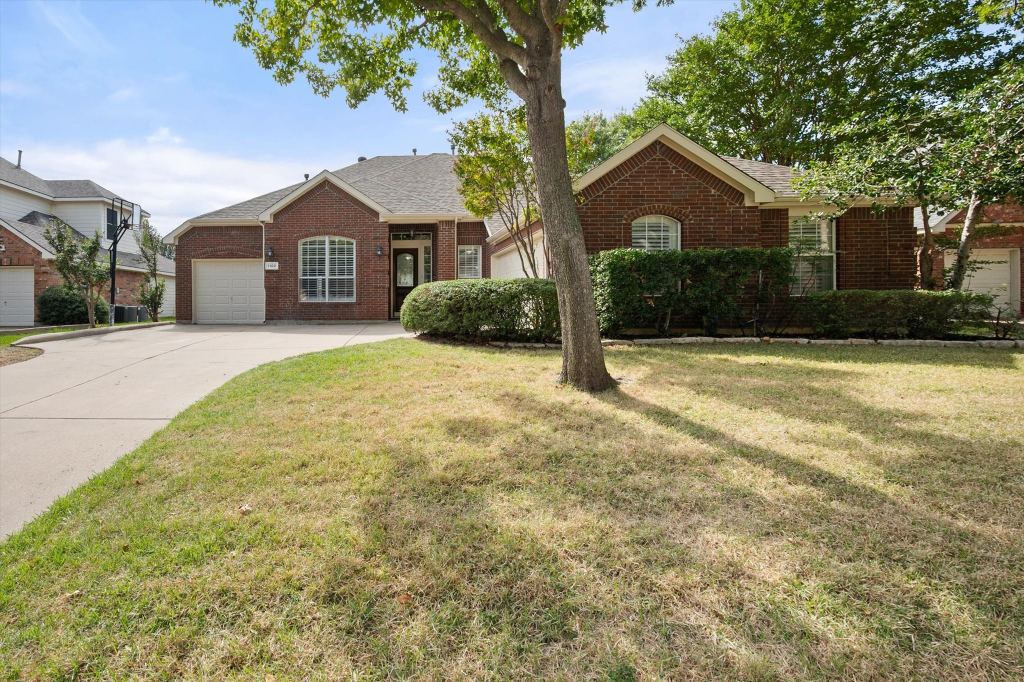 1102 Tanglewood Drive