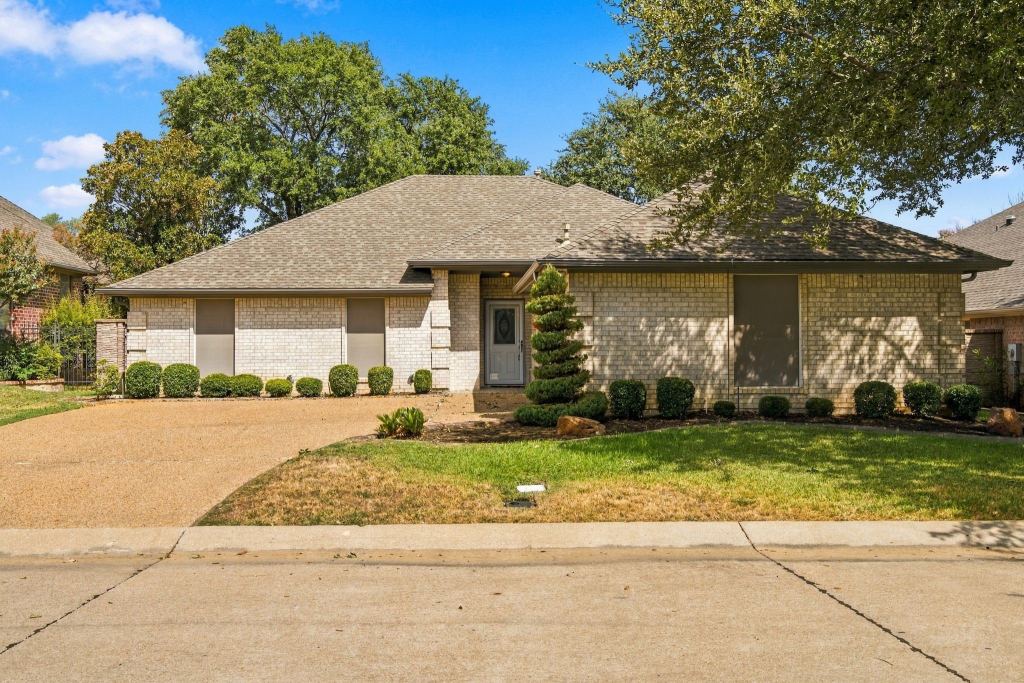 4007 Appian Way, Arlington, TX 76013 — photo 1