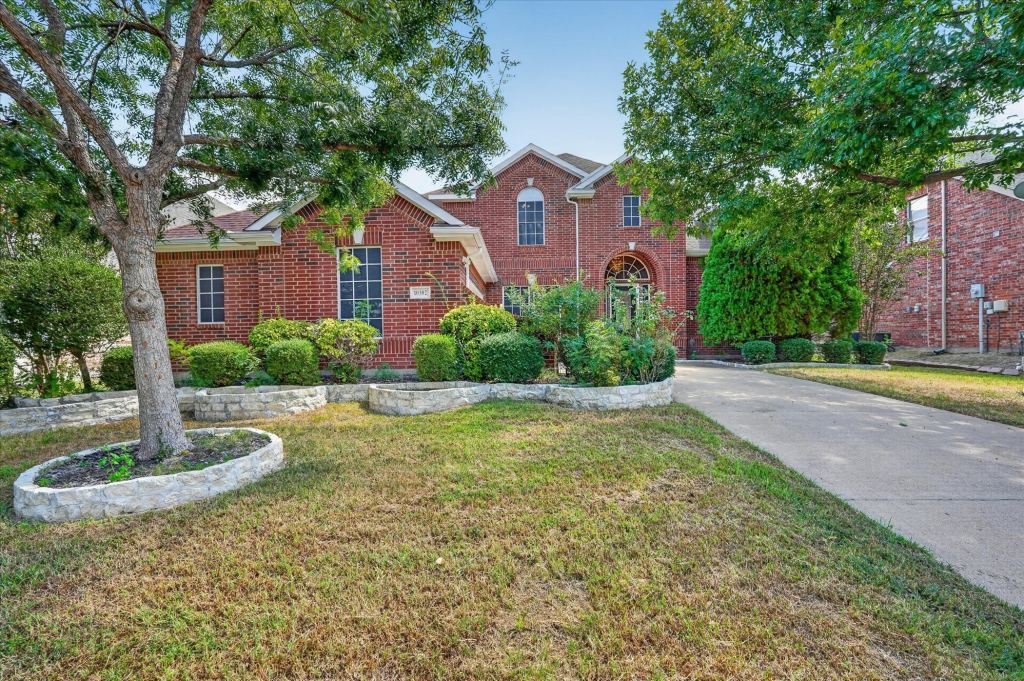 10302 Fairway Vista Drive, Rowlett, TX 75089 — photo 1