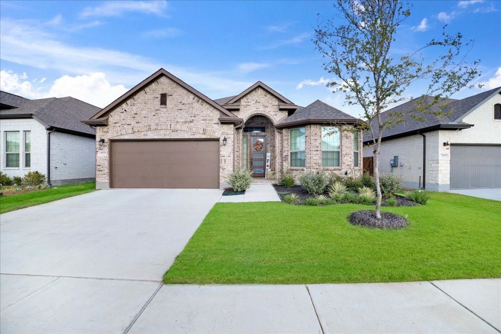 10329 Dittany Lane, Fort Worth, TX 76036 — photo 1