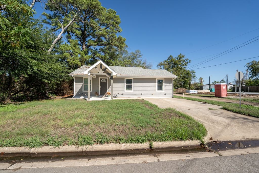 510 Woodlawn Street, Sulphur Springs, TX 75482 — photo 1