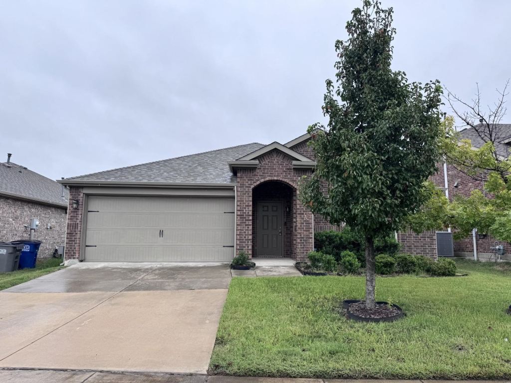 2105 Meadow Park Drive, Princeton, TX 75407 — photo 1
