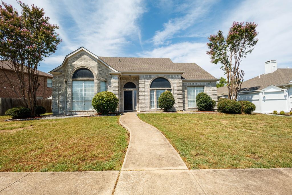 8101 Luna Drive, Rowlett, TX 75088 — photo 1