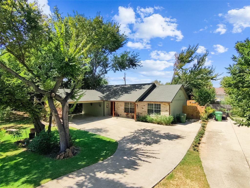 617 N Avenue D, Springtown, TX 76082 — photo 1