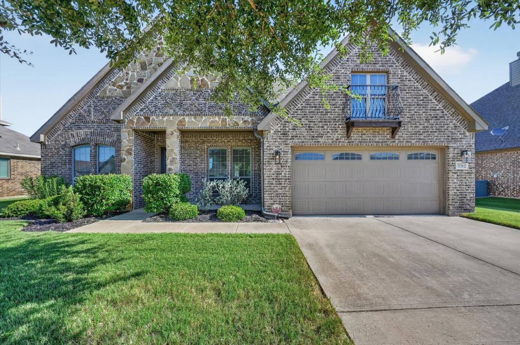 1156 Blue Sky Lane, Burleson, TX 76058 — photo 1