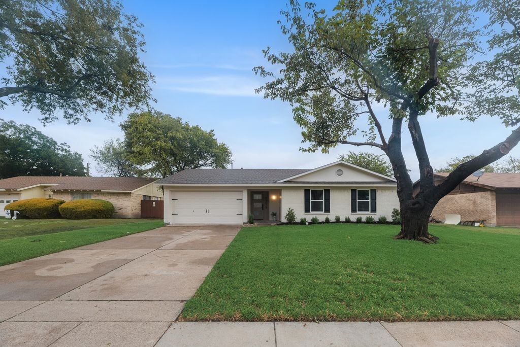 1215 Briarcove Drive, Richardson, TX 75081 — photo 1