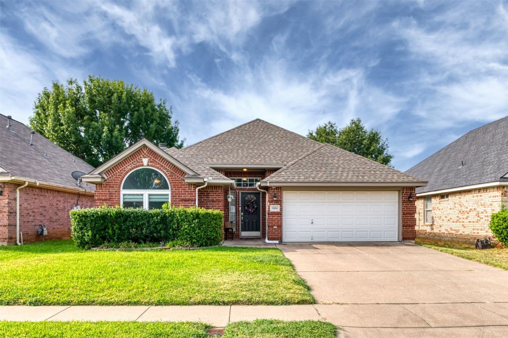 9094 Saranac Trail, Fort Worth, TX 76118 — photo 1