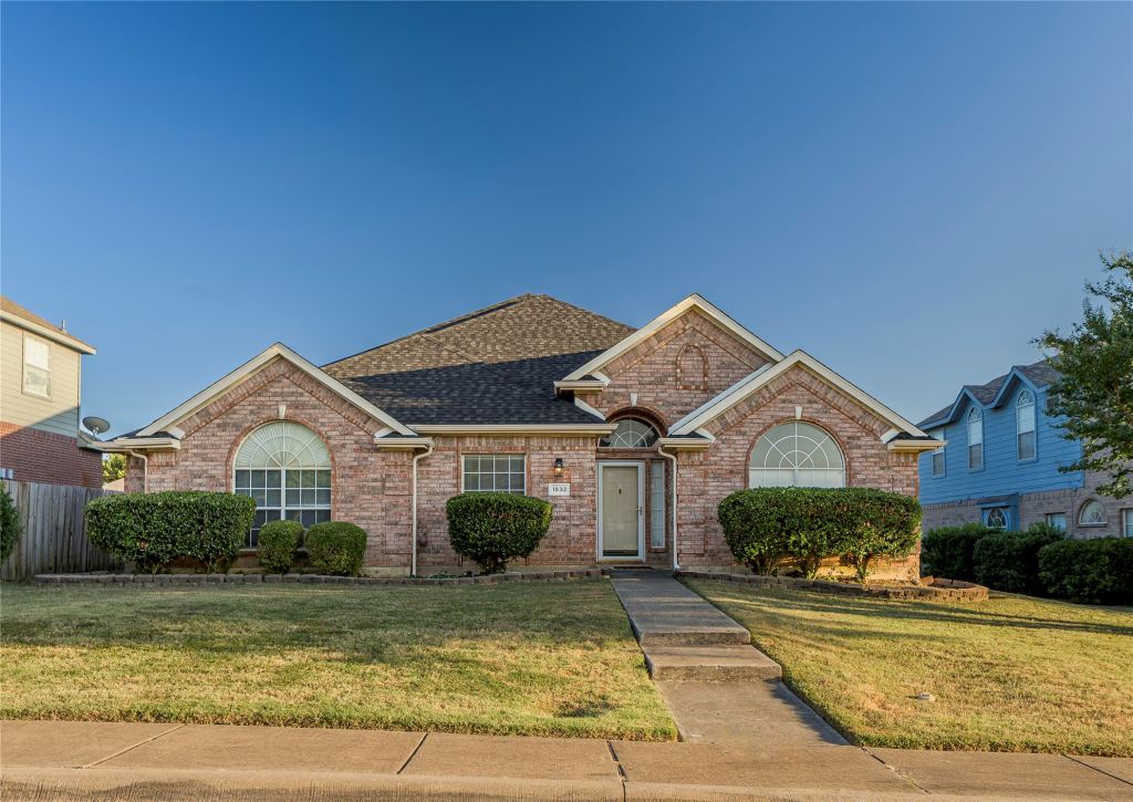 1532 Mill Creek Drive, DeSoto, TX 75115 — photo 1