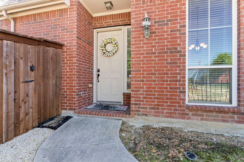 2476 Deer Run, Lewisville, TX 75067 — photo 1