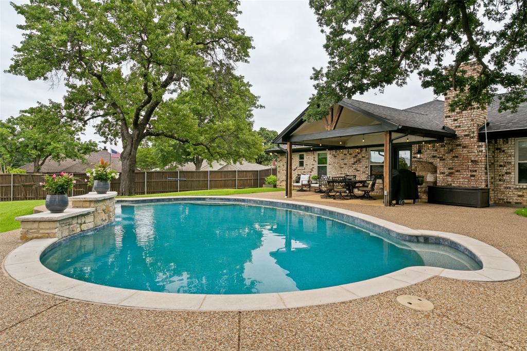 7250 Boca Raton Drive, North Richland Hills, TX 76182 — photo 1
