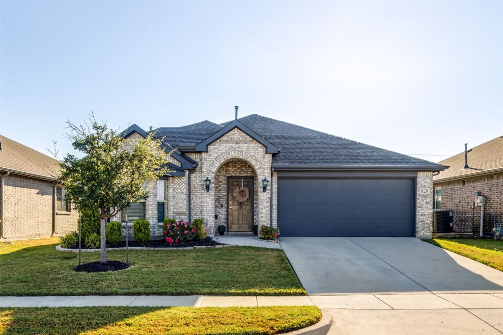 828 Foxtail Bend, Lavon, TX 75166 — photo 1