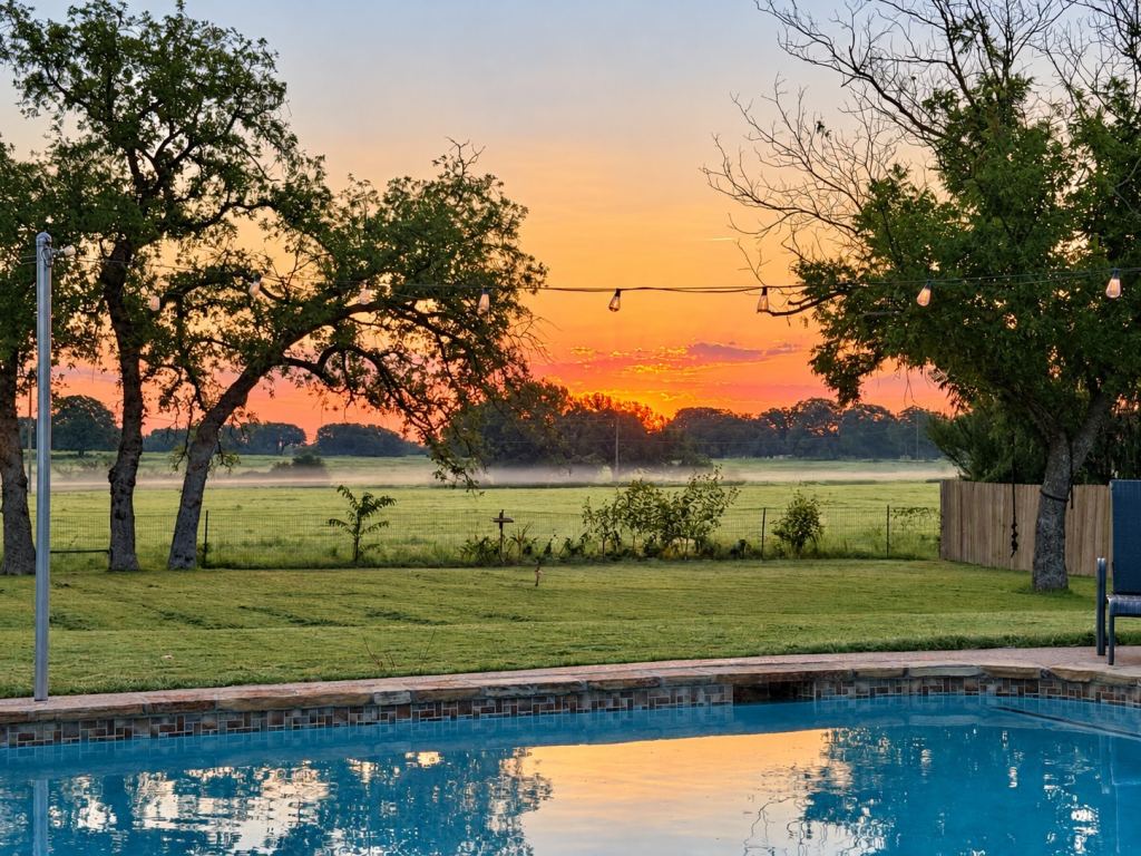 2609 Oaks Drive, Granbury, TX 76049 — photo 1