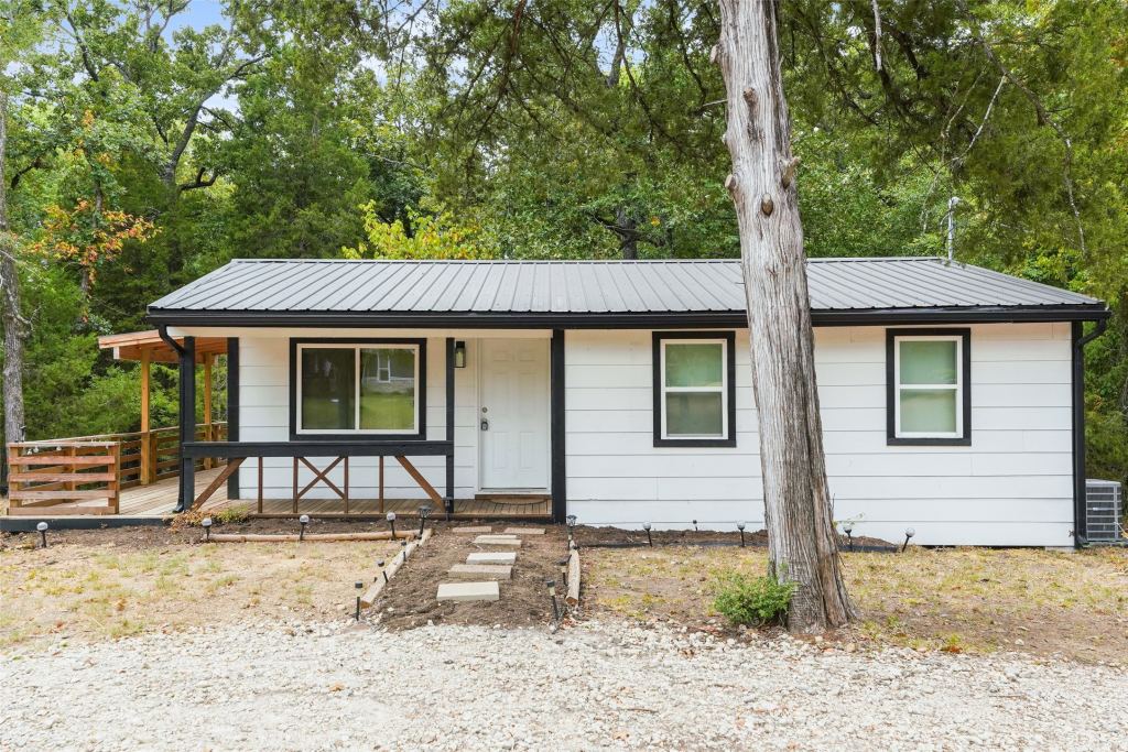 110 Fawn, Mabank, TX 75156 — photo 1