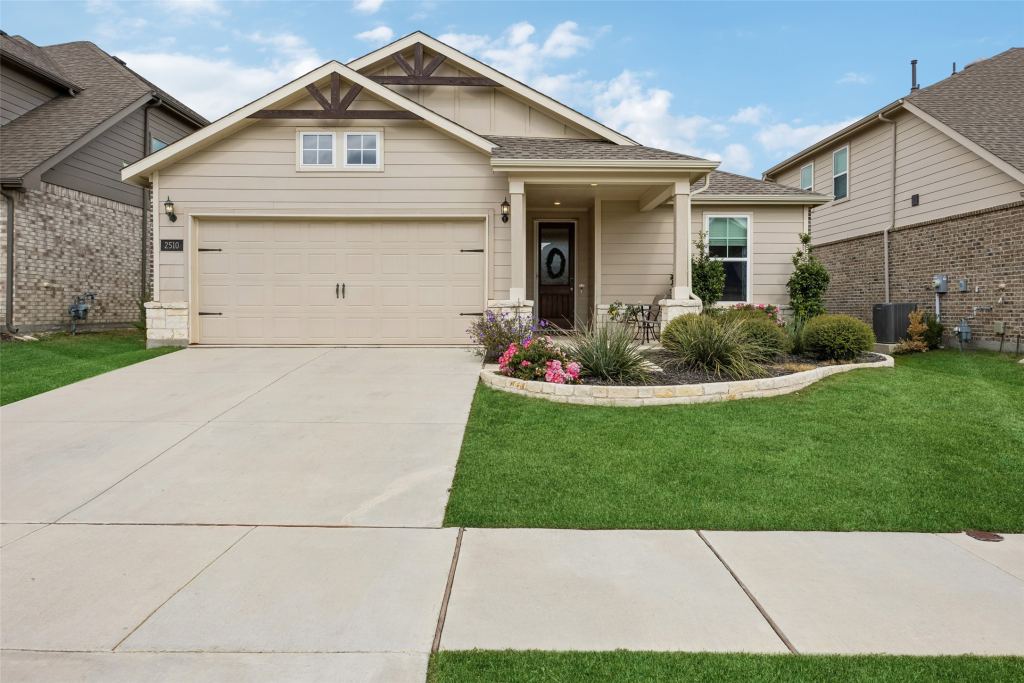 2510 Cowbird Way, Northlake, TX 76247 — photo 1