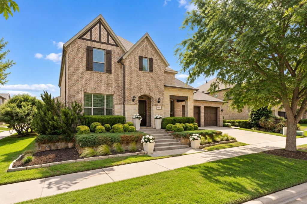 4908 Union Park Boulevard E, Little Elm, TX 76227 — photo 1