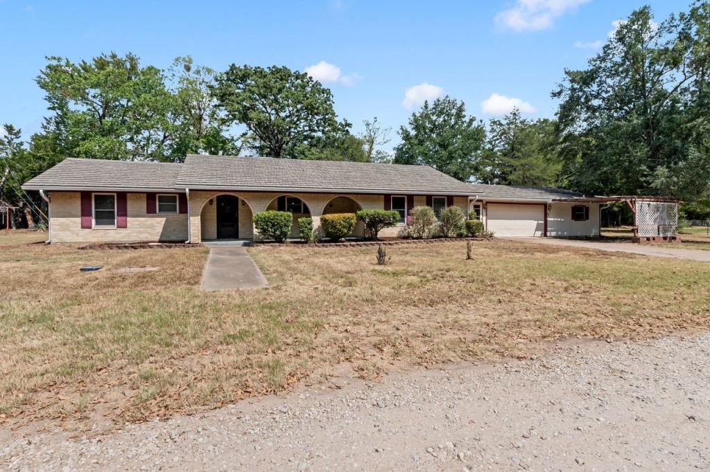126 Private Road 6080, Mabank, TX 75147 — photo 1
