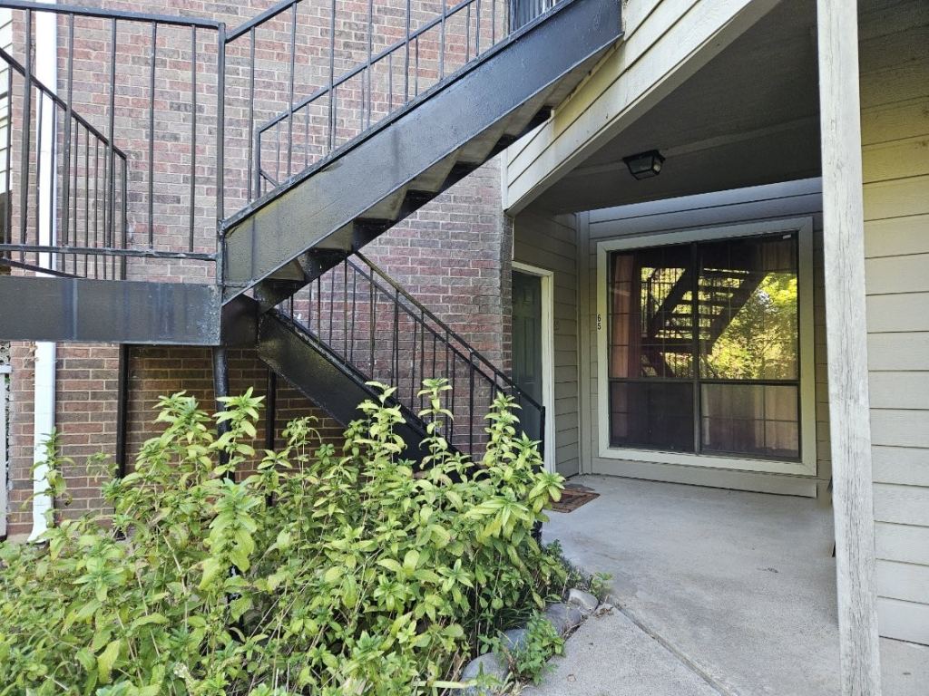 8545 Midpark Road 65, Dallas, TX 75240 — photo 1