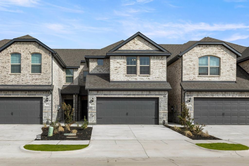 655 Sandiford Court, Mansfield, TX 76063 — photo 1
