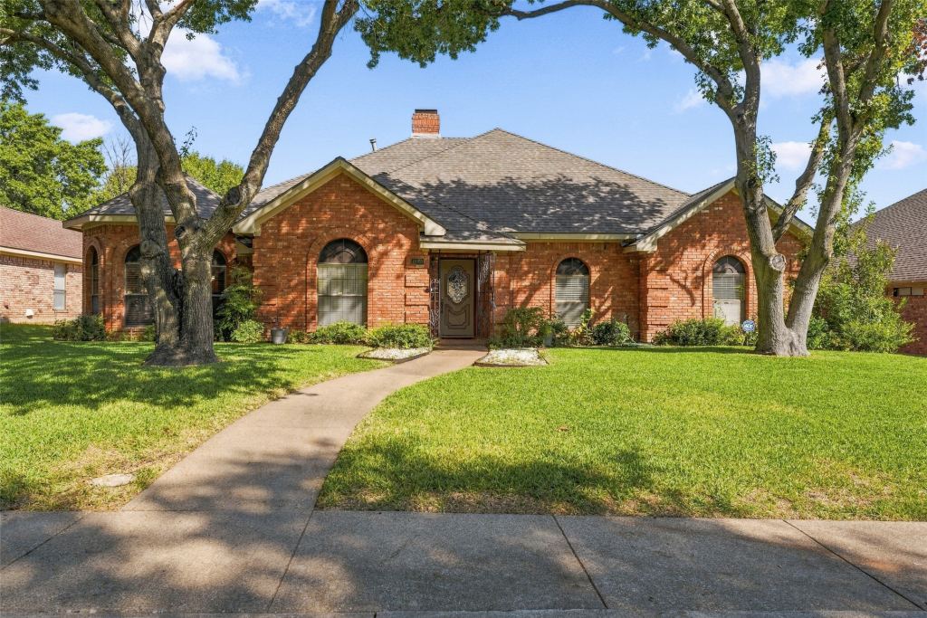 1525 Nettleton Drive, DeSoto, TX 75115 — photo 1