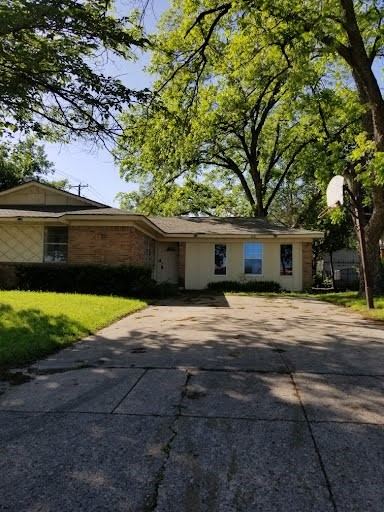 3261 Santiago Drive, Mesquite, TX 75150 — photo 1