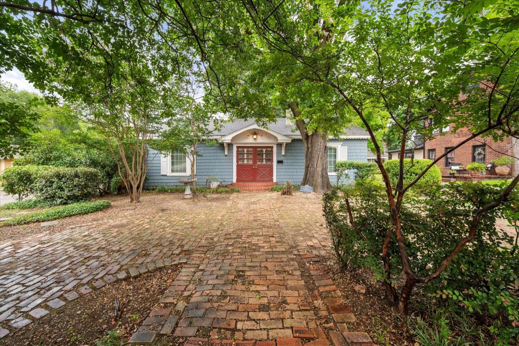 1501 Sycamore, Corsicana, TX 75110 — photo 1