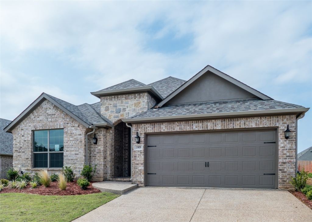 1909 Pavilion Lane, Denton, TX 76210 — photo 1