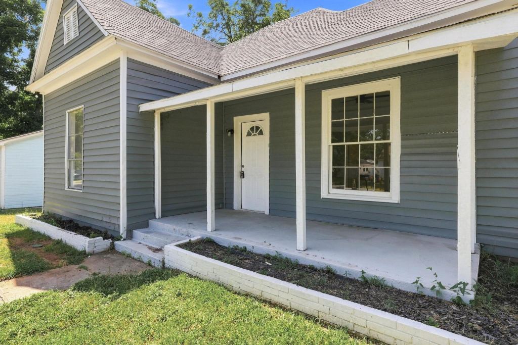 604 E Morton Street, Denison, TX 75021 — photo 1