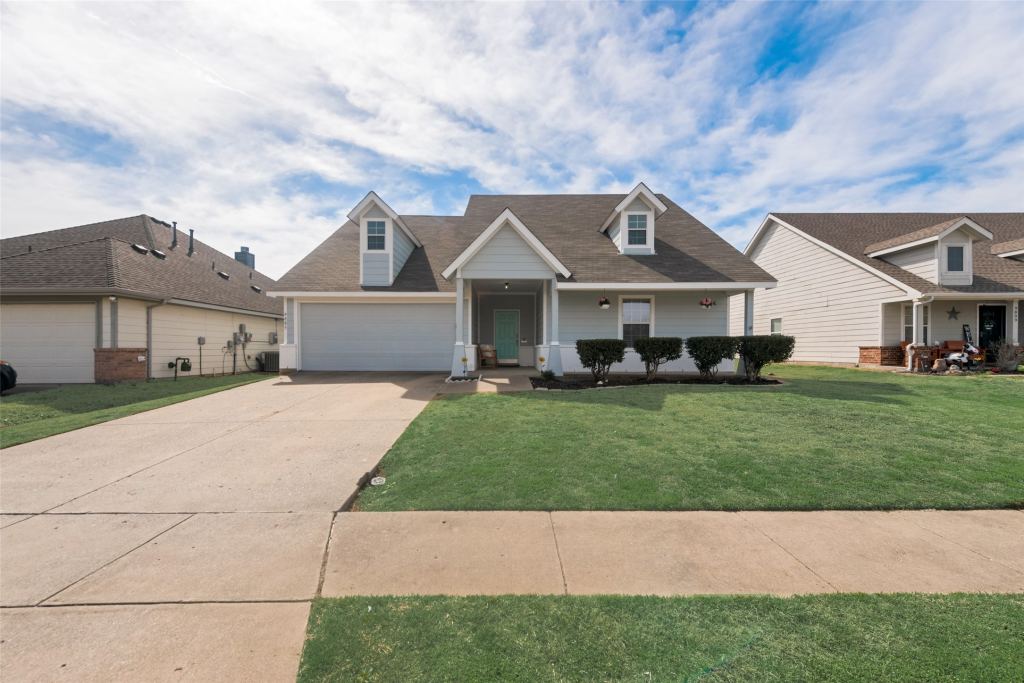9805 Tanglebrush Drive, McKinney, TX 75072 — photo 1