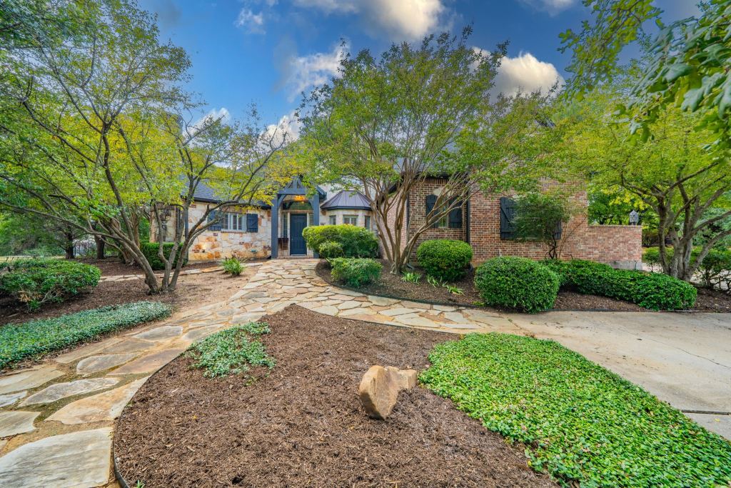 3201 Cedar Ridge Drive, Flower Mound, TX 75022 — photo 1