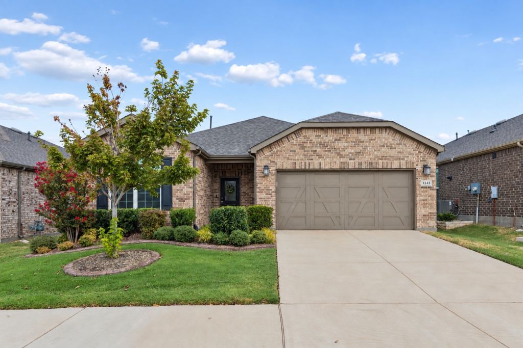 1243 Old Glory Drive