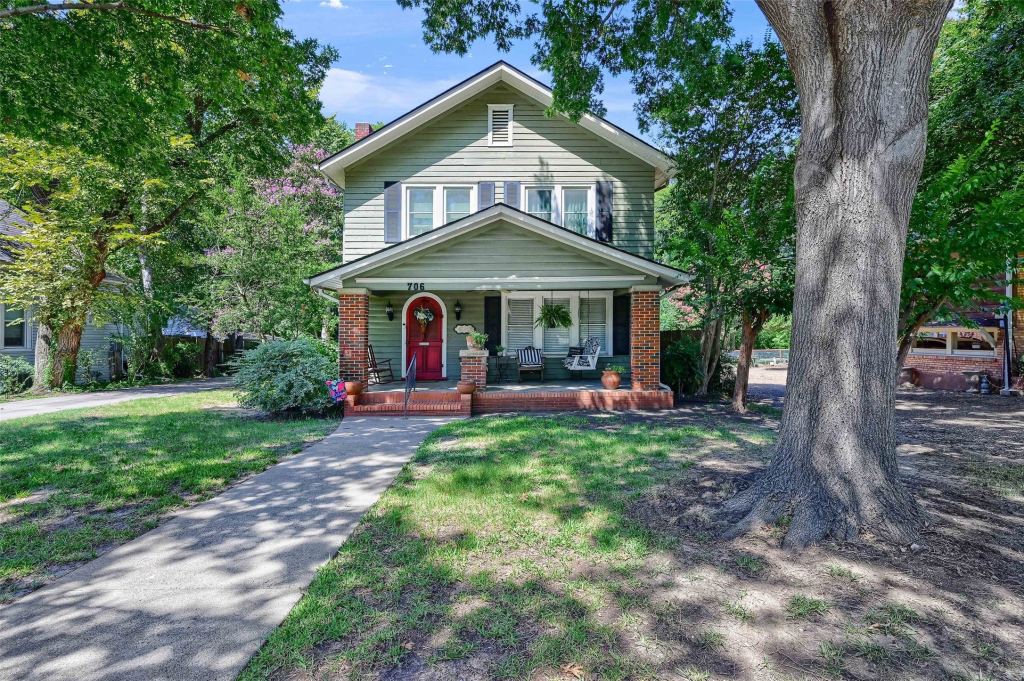 706 N Woods Street, Sherman, TX 75092 — photo 1