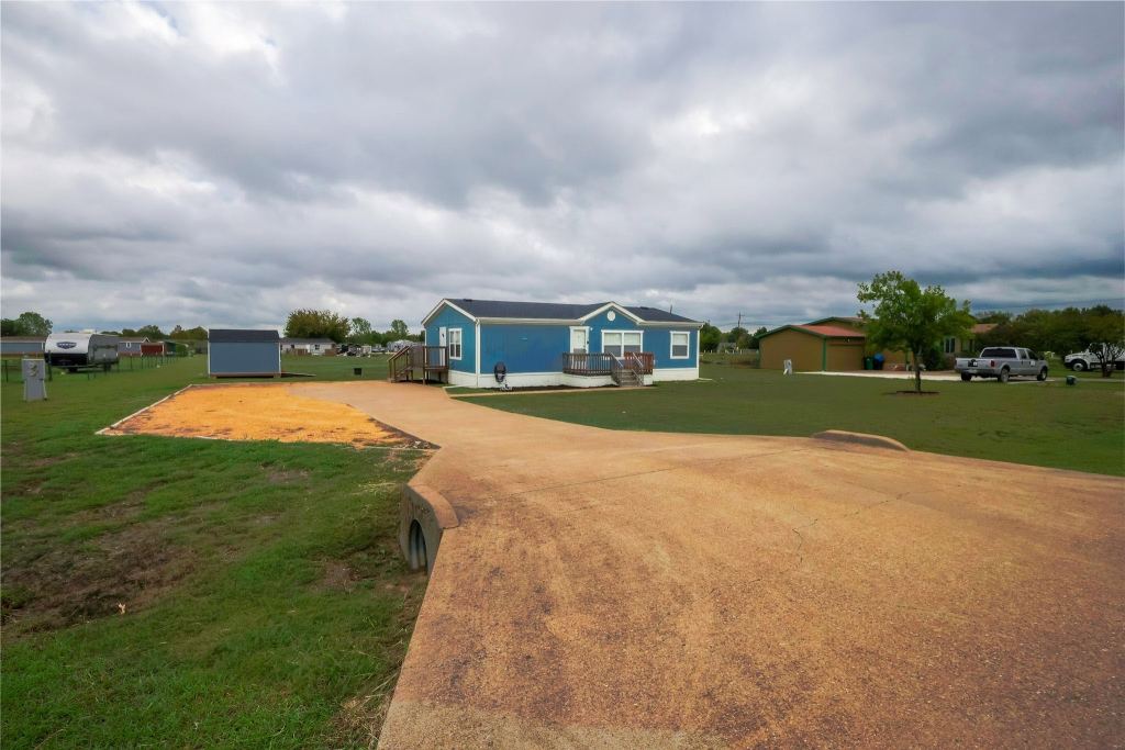110 Eagle Ridge Drive, Waxahachie, TX 75165 — photo 1