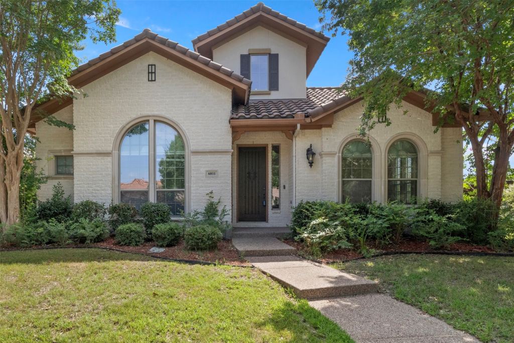 6811 San Fernando, Irving, TX 75039 — photo 1